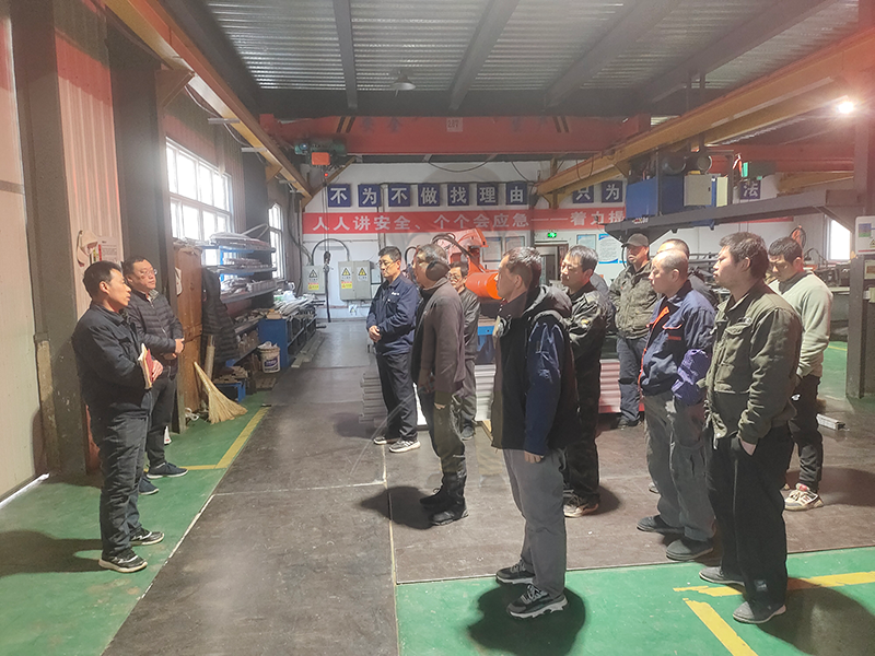 北京型材拉彎廠聚焦安全創(chuàng)新，助力團(tuán)隊成長